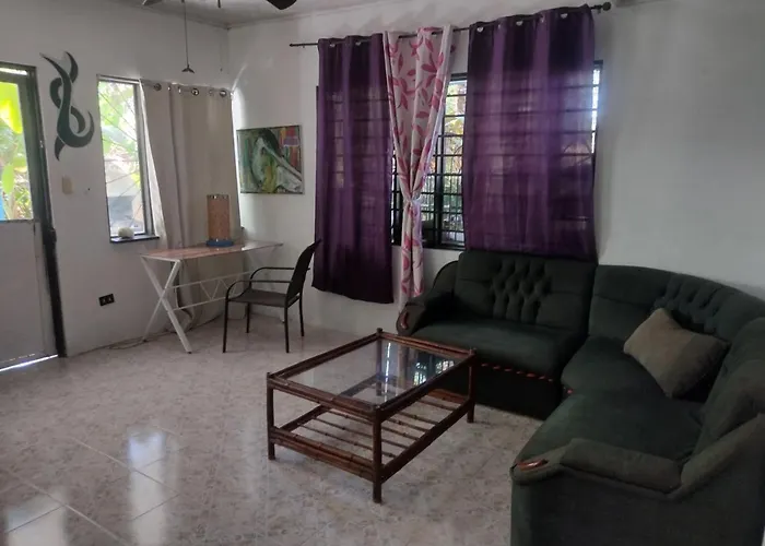 Hostel Cabinas Del Mar *