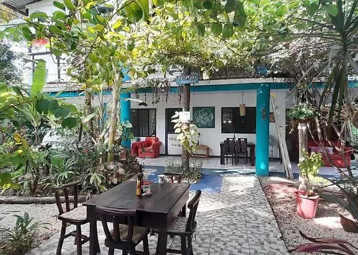 Hostel Cabinas Del Mar