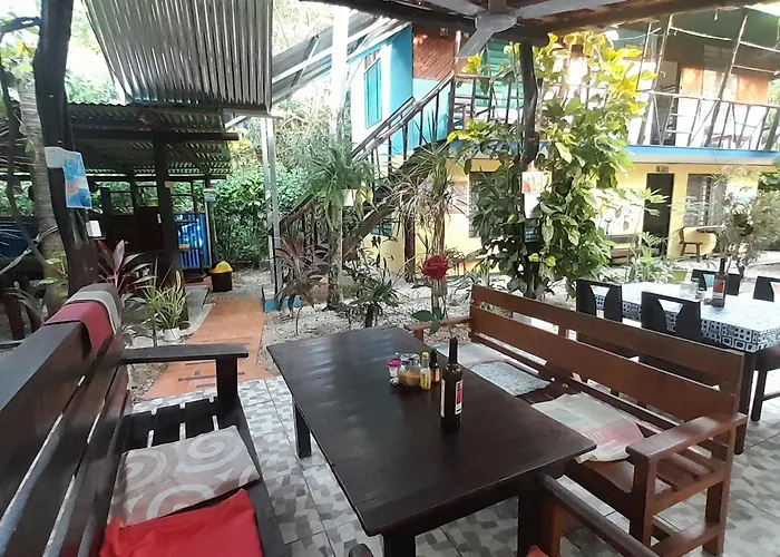 Hostel Cabinas Del Mar