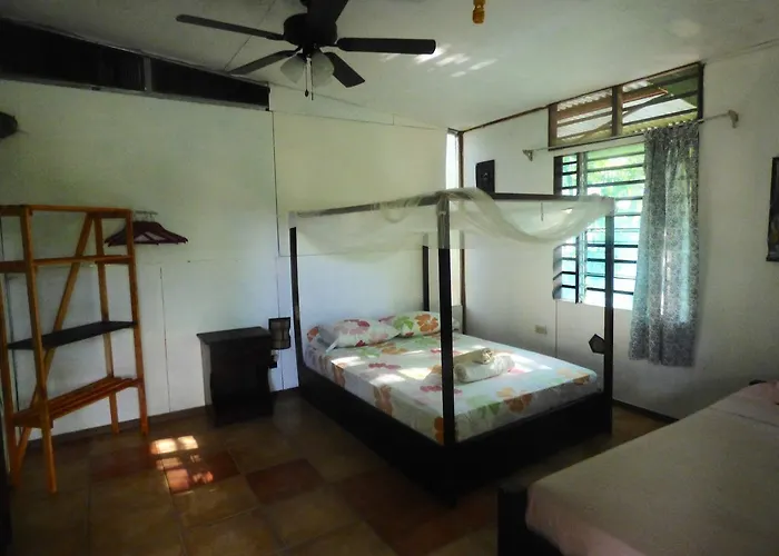 Hostel Cabinas Del Mar Samara